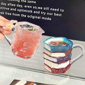 Taza de Café con Forma de Libro Pintada a Mano, Nueva Tendencia, Vidrio de Borosilicato Alto, Taza Decorativa Creativa y Novedosa para Regalo de Lectores - Product Image 2