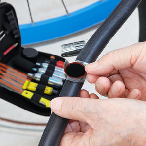 Kit de Reparación de Neumáticos Wantu con Inflador de CO2, Tela Oxford 600D de Acero, Juego de Herramientas de Emergencia para Bicicleta y Motocicleta - Product Image 4