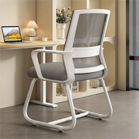 Chaise en maille au design moderne de luxe Chaise de salle de conférence empilable et stylée bon marché pour hôtel, bureau, hall d'accueil sur roues