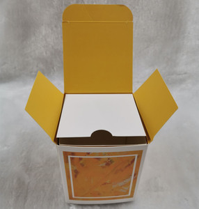 Caja de Velas de Estilo Simple Personalizada, Impresión de Logotipo Básico, Estuche de Papel Económico para Venta al Por Mayor en Grandes Cantidades - Product Image 3