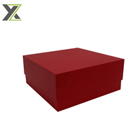 Scatole di cartone con coperchio rosso e base per siero per la cura della pelle con logo personalizzato in lamina d'oro