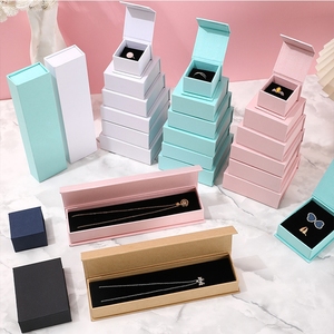 Boîte d'<span class=keywords><strong>emballage</strong></span> de bijoux bleu foncé, boîte en <span class=keywords><strong>carton</strong></span> à rabat magnétique de style boutique, boîtes de luxe pour colliers, bagues, <span class=keywords><strong>emballage</strong></span> cadeau - Product Image 5