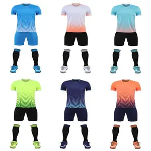 新款俱乐部足球制服套装男士定制短袖成人儿童运动比赛训练服队