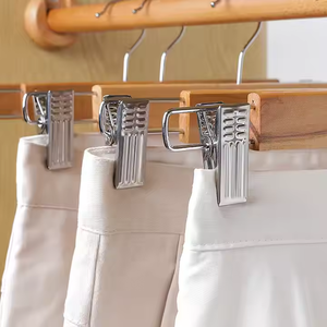 Logo personalizzato 360 girevole gancio di legno pantaloni in metallo clip in legno naturale laccato colore del legno tolleranza dimensionale per pantaloni di abbigliamento - Product Image 3