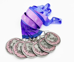 Medallas de Zodiaco <span class=keywords><strong>Personalizadas</strong></span> en Plata Antigua Esmaltada, Medalla de Meta para Carreras, Maratones, Carreras de 25KM y Carreras Recreativas con Cinta - Product Image 2
