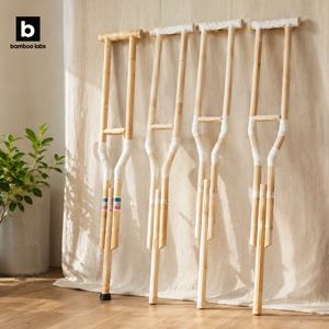 Bamboo Labs - Muletas de Bambú con Certificación CE Clase II, Ajustables en Altura, Ligeras y Duraderas, con 5 Años de Vida Útil, para Personas Mayores y Lesionadas - Product Image 2