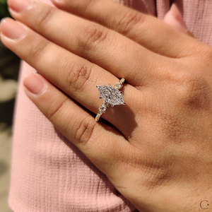 Anillo de Diamante Cultivado en Laboratorio de Alta Gama con Estilo Sofisticado para Novias que Buscan Elegancia, Brillo y Joyería Sostenible de la India - Product Image 2