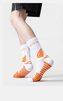 Chaussettes de course mi-mollet en tissu éponge avec logo personnalisé, anti-humidité, respirantes, anti-boulochage, antidérapantes, durables, pour le basketball