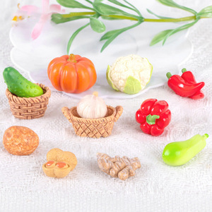 ของเล่นจำลองอาหารผักและผลไม้ขนาดเล็ก อุปกรณ์เสริม DIY สำหรับตกแต่งร้านกาแฟ ร้านอาหาร บ้าน และครัว - Product Image 1