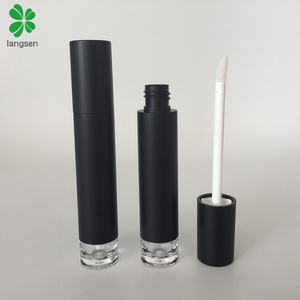 Sản Xuất Tại Trung Quốc Nhựa Vòng Matte Màu Đen <span class=keywords><strong>Lip</strong></span> <span class=keywords><strong>Gloss</strong></span> Container, 5Ml, 6Ml Đen <span class=keywords><strong>Lip</strong></span> <span class=keywords><strong>Gloss</strong></span> Ống Sinh Thái Thân Thiện - Product Image 1