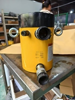 Kit de tirage hydraulique 50t : Outil efficace pour l'entretien dans les applications minières et les éoliennes – Idéal pour les roulements