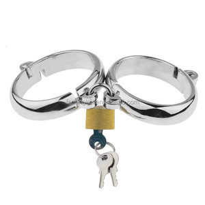 Esposas y grilletes <span class=keywords><strong>de</strong></span> aleación <span class=keywords><strong>de</strong></span> zinc <span class=keywords><strong>de</strong></span> alta calidad, juego <span class=keywords><strong>de</strong></span> Bondage BDSM para <span class=keywords><strong>parejas</strong></span>, Juguetes sexuales - Product Image 3