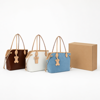 Sac de transport pour animaux de compagnie, sac à main pour petits chiens, aspect cuir, ouverture latérale, sac de voyage élégant pour chat