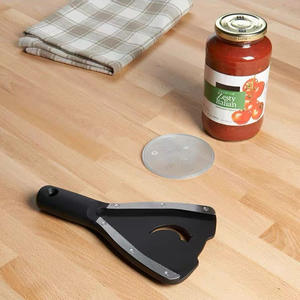 Abrelatas de Acero Inoxidable con Mango Negro, Herramienta de Cocina Multiusos, Destapador de Botellas, Destornillador - Product Image 3