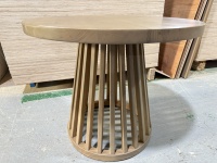 Table d'appoint ronde en bois massif, table basse commerciale, table à cocktails pour bar, pub, club, restaurant, café, hôtel, salon, bistrot