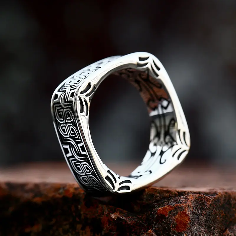 SS8-1020R nuovo arrivo in acciaio inossidabile Design speciale anello di forma quadrata per uomo moda Punk gioielli Hip Hop regalo all'ingrosso