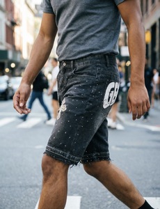 High Quality High Street Hip-Hop Style Men's Denim <strong>Shorts</strong> Full Rhinestone Decoration Baggy Breathable Straight Leg Denim <strong>Shorts</strong> - Product Image 6