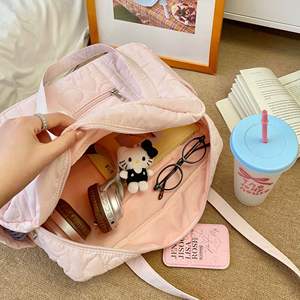 Nueva Bolsa de Viaje con Estampado de Corazones para Mamá, Ligera, Bandolera, de Gran Capacidad, con Funda para Equipaje - Product Image 2