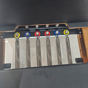 Appareil de <span class=keywords><strong>Pilates</strong></span> Reformer en Aluminium Effet Bois pour Usage Commercial, Équipement d'Exercice de <span class=keywords><strong>Yoga</strong></span> Personnalisable pour <span class=keywords><strong>Studio</strong></span> - Product Image 3