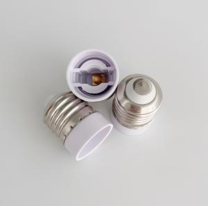 <span class=keywords><strong>Adaptateur</strong></span> de douille <span class=keywords><strong>E27</strong></span> <span class=keywords><strong>vers</strong></span> <span class=keywords><strong>E14</strong></span>, support d'<span class=keywords><strong>ampoule</strong></span> LED en plastique, convertisseur d'<span class=keywords><strong>ampoule</strong></span> <span class=keywords><strong>E14</strong></span> - Product Image 2