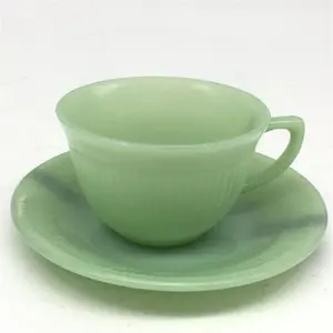 翡翠绿色玻璃杯杯碟出售