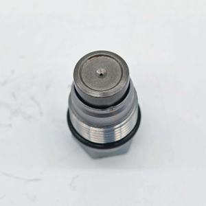 燃料レール圧力リリーフリミッターバルブ1110010010017 1110010013 1110010018 1110010015自動車エンジン部品 - Product Image 1