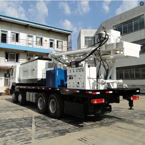 HJH Foreuse de puits d'eau portable montée sur camion, à moteur diesel, capacité de forage 200m, 18 tonnes, entraînement hydraulique par haut de gamme - Product Image 1