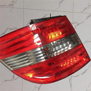 Pour <span class=keywords><strong>Mercedes</strong></span>-Benz Nouveau <span class=keywords><strong>feu</strong></span> arrière LED rouge clair <span class=keywords><strong>gauche</strong></span>/droite <span class=keywords><strong>Feu</strong></span> arrière OEM 1698202564 1698202664 <span class=keywords><strong>Classe</strong></span> <span class=keywords><strong>B</strong></span> - Product Image 2
