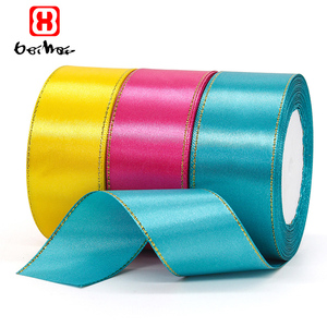 Grosir pita hadiah 100% poliester 38 mm warna Solid pita Satin wajah tunggal dengan potongan emas di kedua sisi hadiah Natal untuk - Product Image 1