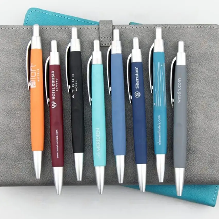 Customizezd pena kustom plastik dapat ditarik murah promosi logo pena 0.5 ujung pena logo sekali pakai klasik