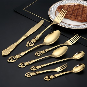 Set di posate in acciaio inox corte reale con manico antico monouso cucchiai d'oro argenteria per matrimoni ed eventi - Product Image 1