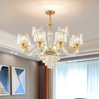 Lustre en cristal doré de luxe français avec lumières LED suspendues, blanc chaud (3500K) à intensité variable pour salon et hall de grande villa