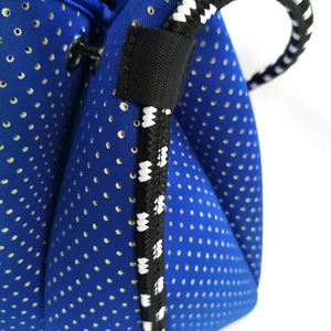 <span class=keywords><strong>กระเป๋า</strong></span>โท้ทผ้านีโอพรีนหุ้มฉนวนขนาดใหญ่สำหรับผู้หญิง<span class=keywords><strong>กระเป๋า</strong></span><span class=keywords><strong>สตางค์</strong></span>ขนาดเล็กออกแบบตามสั่งสำหรับฤดูร้อนฤดูหนาวชายหาดฤดูร้อนฤดูหนาว - Product Image 5