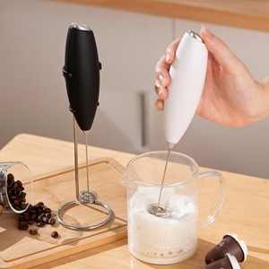 Nouveau mousseur à <span class=keywords><strong>lait</strong></span> électrique de forme ovale, facile à tenir, dispositif de mousseur à double tête, mixeur avec support - Product Image 3