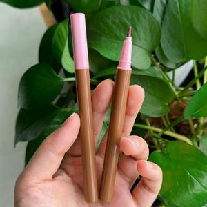 Crayon de contour et teinte pour les lèvres 5 couleurs, longue tenue, nude, effet mat, marque privée - Product Image 2