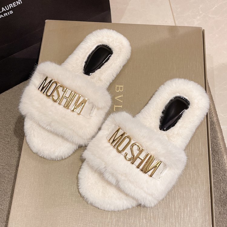 winter  hot Home FUR women's wholesale slippers comfortable lady shoes with all kinds of colors fitness to walking