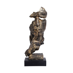 Silencioso es una figura dorada, artesanía abstracta, escultura nórdica creativa, adornos Retro para oficina y sala de estar - Product Image 1