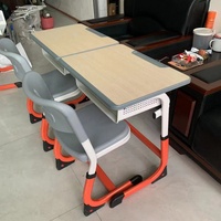 Ensemble de bureaux et chaises pour écoles primaires, installation facile, hauteur réglable, bureaux et chaises pour salles de classe pour les écoles secondaires