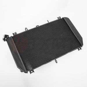 Convient aux motos Kawasaki Z900 de <span class=keywords><strong>2017</strong></span> à 2021. Assemblage de radiateur de réservoir d'eau pour le refroidissement du Z900. - Product Image 5