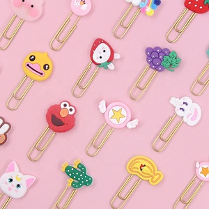 Différentes formes personnalisées en usine prix bon marché trombones de marque-pages en <span class=keywords><strong>PVC</strong></span> en caoutchouc de silicone souple de dessin animé - Product Image 2
