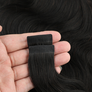 Extensions de cheveux humains russes vierges bruts de style afro sans couture en PU invisible style vague naturelle à clipser - Product Image 4