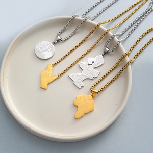 Collar con Colgante de Acero Inoxidable Chapado en Oro de 18k con Mapa de Mano de Animal Personalizado para Niños, Grabado Personalizado, Moda Moderna - Product Image 1