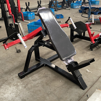 Machine à mouche Pec TZ-8131, équipement de force chargé de plaque d'utilisation