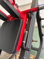Équipement de fitness commercial Gym Utiliser Plaque professionnelle Chargée Machine d'entraînement lourde Hack Slide