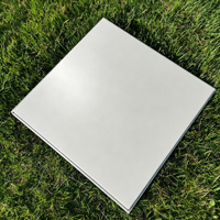 Dalle de plafond acoustique perforée en aluminium thermolaqué 600x600, ignifuge, pour plafond suspendu, idéale pour hôtels et bureaux