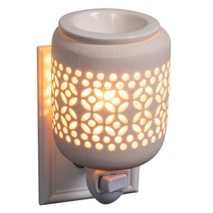 Calentador de <span class=keywords><strong>cera</strong></span> de vela decorativo, lámpara eléctrica de <span class=keywords><strong>aceite</strong></span> aromático, calentador de <span class=keywords><strong>cera</strong></span> con enchufe para el hogar - Product Image 1