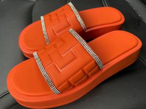 Nouvelles sandales d'été à bout carré et strass pour femmes, style russe, grande taille, pour la plage - Product Image 2