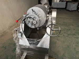 Extrudeuse de pâte feuilletée faisant la machine ligne de traitement des aliments feuilletée pour le maïs - Product Image 4