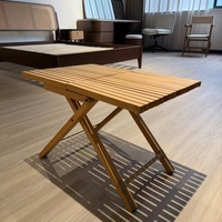 Table d'appoint pliable en bois de hêtre massif, design compact et peu encombrant pour les petits espaces, portable intérieur/extérieur, couleur personnalisable disponible