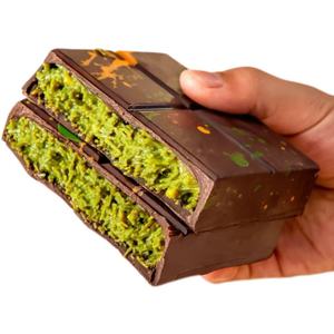 Barre de chocolat au pistache personnalisable, goût sucré, fabrication en gros pour solutions de marques d'entreprise, chocolat halal de Dubaï - Product Image 1